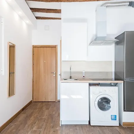 Apartment Homenfun Barcelona Camp Nou Ii *