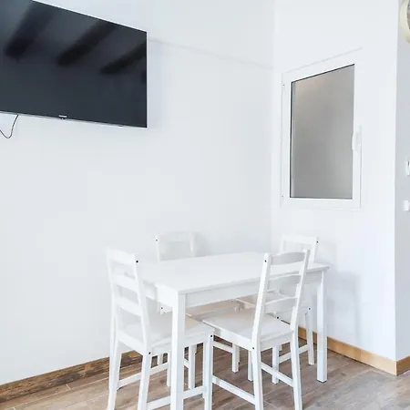 Apartment Homenfun Barcelona Camp Nou Ii *